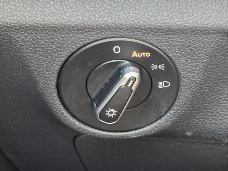 Used 2025 Volkswagen Jetta Sport FWD image 27