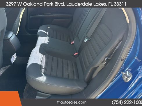 Used 2017 Ford Fusion SE FWD image 24