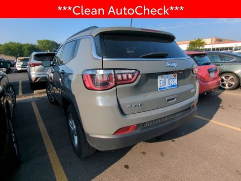 Used 2024 Jeep Compass Latitude AWD/4WD image 4