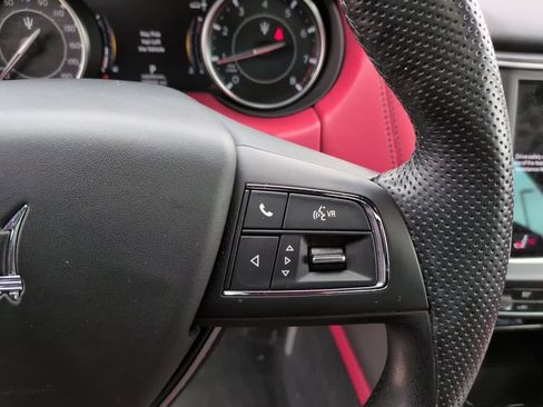 Used 2023 Maserati Levante GT AWD/4WD image 25