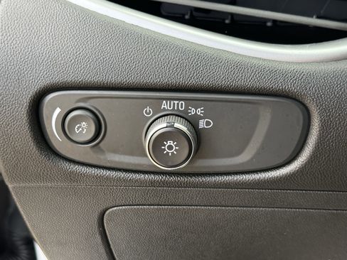 Used 2024 Chevrolet Malibu LT image 25