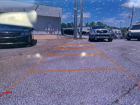 Used 2024 Chevrolet Malibu LT FWD image 31