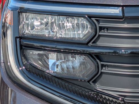 New 2025 Ford Expedition Active RWD image 13