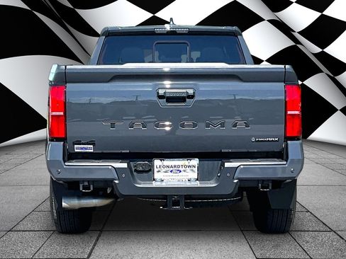 Used 2024 Toyota Tacoma TRD Sport w/ TRD Sport Upgrade Package AWD/4WD image 4