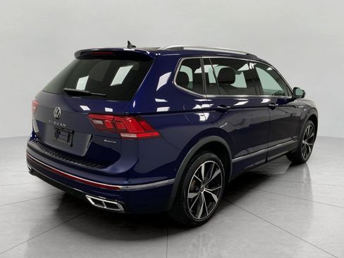 Certified 2024 Volkswagen Tiguan SEL R-Line AWD/4WD image 3