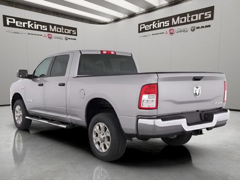 Used 2022 RAM 2500 Big Horn w/ Level A Equipment Group AWD/4WD image 3
