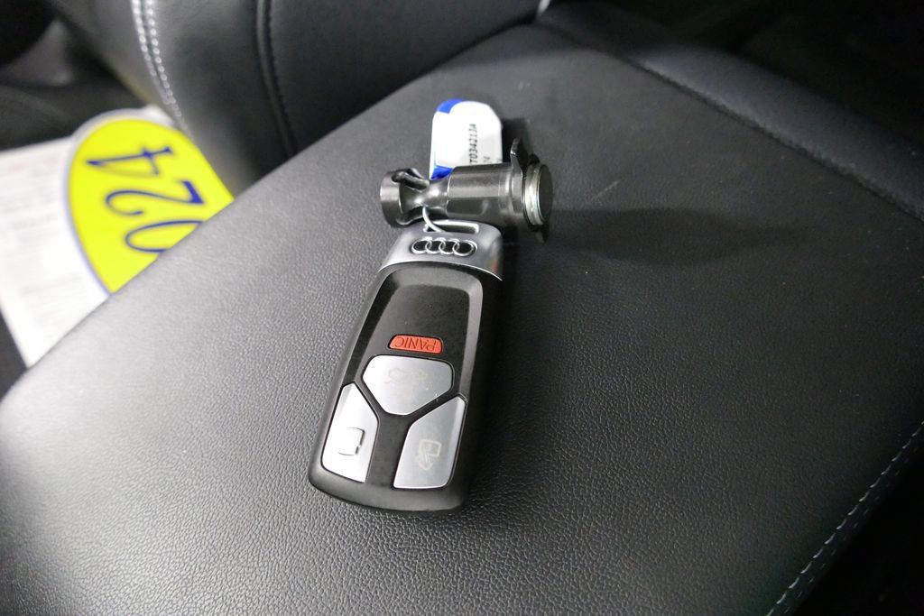 Used 2024 Audi SQ5 Premium Plus AWD/4WD image 25