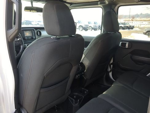 Used 2018 Jeep Wrangler Unlimited Sport S AWD/4WD image 22