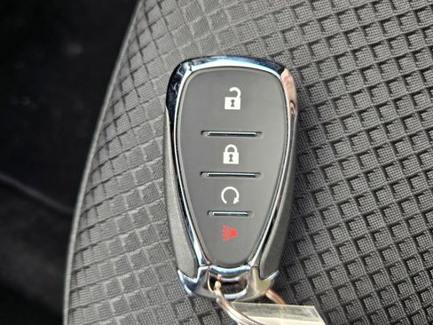 Used 2023 Chevrolet TrailBlazer RS image 38