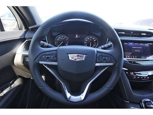 New 2025 Cadillac XT6 Luxury w/ LPO, Floor Liner Package image 14