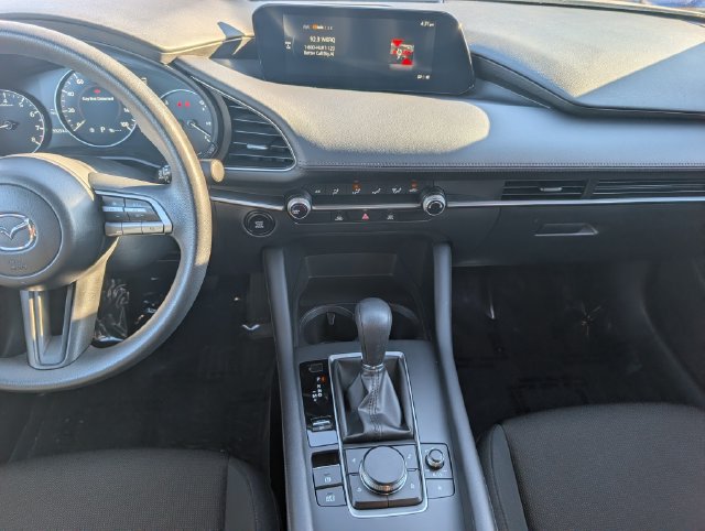 Used 2022 MAZDA MAZDA3 s FWD image 17
