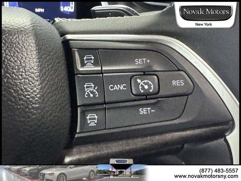 Used 2023 Jeep Grand Cherokee Limited w/ Black Appearance Package AWD/4WD image 19
