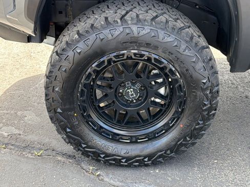 Used 2022 Nissan Frontier PRO-4X w/ Off-Road Protection Package image 9