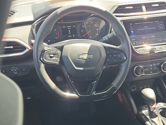 Used 2023 Chevrolet TrailBlazer RS w/ Convenience Package FWD image 12