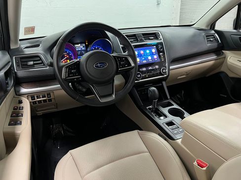 Used 2019 Subaru Outback 2.5i Limited w/ Popular Package #2 image 9