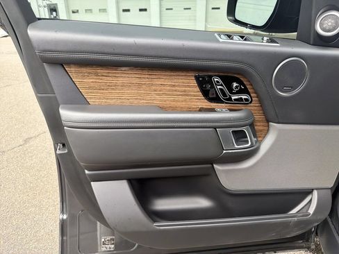 Used 2019 Land Rover Range Rover Supercharged AWD/4WD image 11