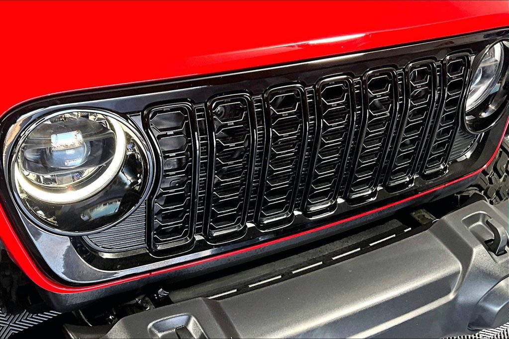 Used 2024 Jeep Wrangler Unlimited Sport AWD/4WD image 30