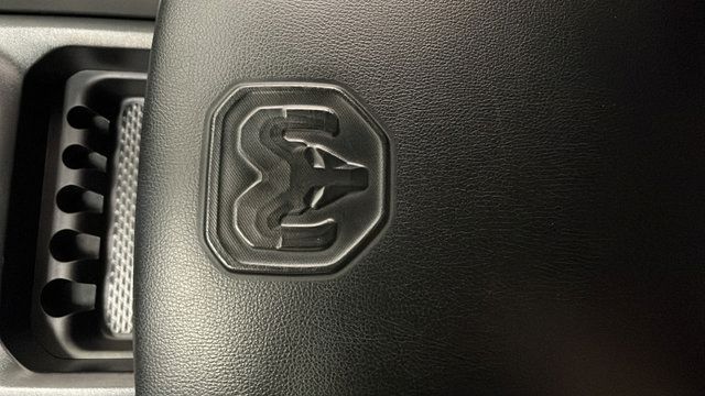 Used 2025 RAM 1500 Laramie w/ Sport Appearance Package AWD/4WD image 19