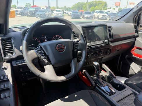 Used 2023 Nissan Frontier PRO-4X w/ Pro Convenience Package AWD/4WD image 5
