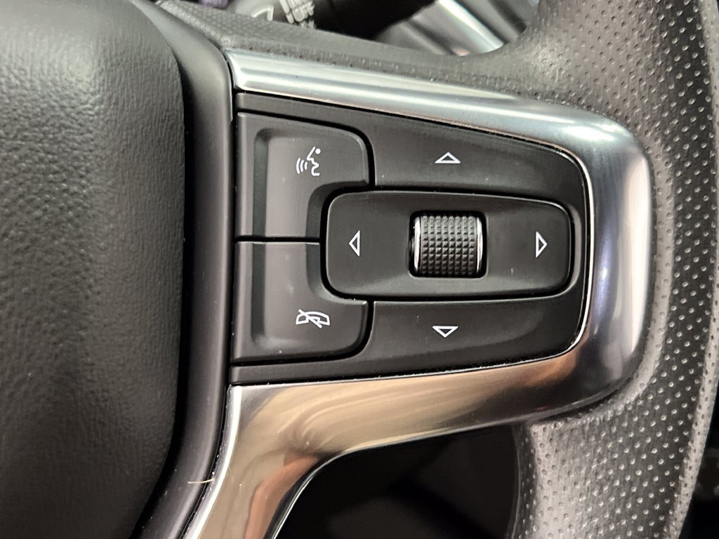Used 2025 Chevrolet Blazer LT FWD image 48
