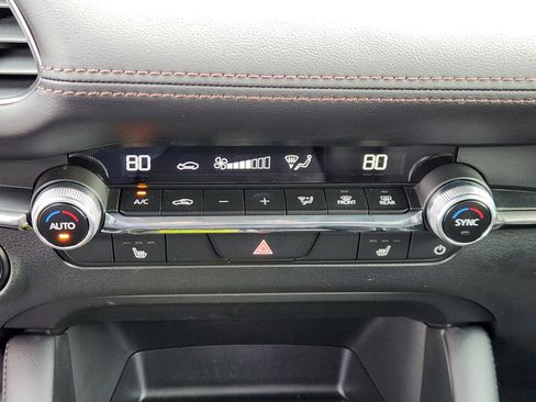 Certified 2025 MAZDA MAZDA3 s image 21