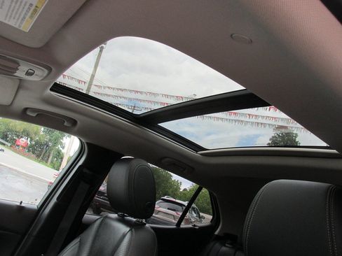 Used 2022 Buick Encore GX Essence w/ Experience Buick Package AWD/4WD image 11