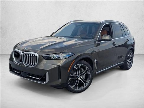 New 2026 BMW X5 xDrive50e AWD/4WD image 1