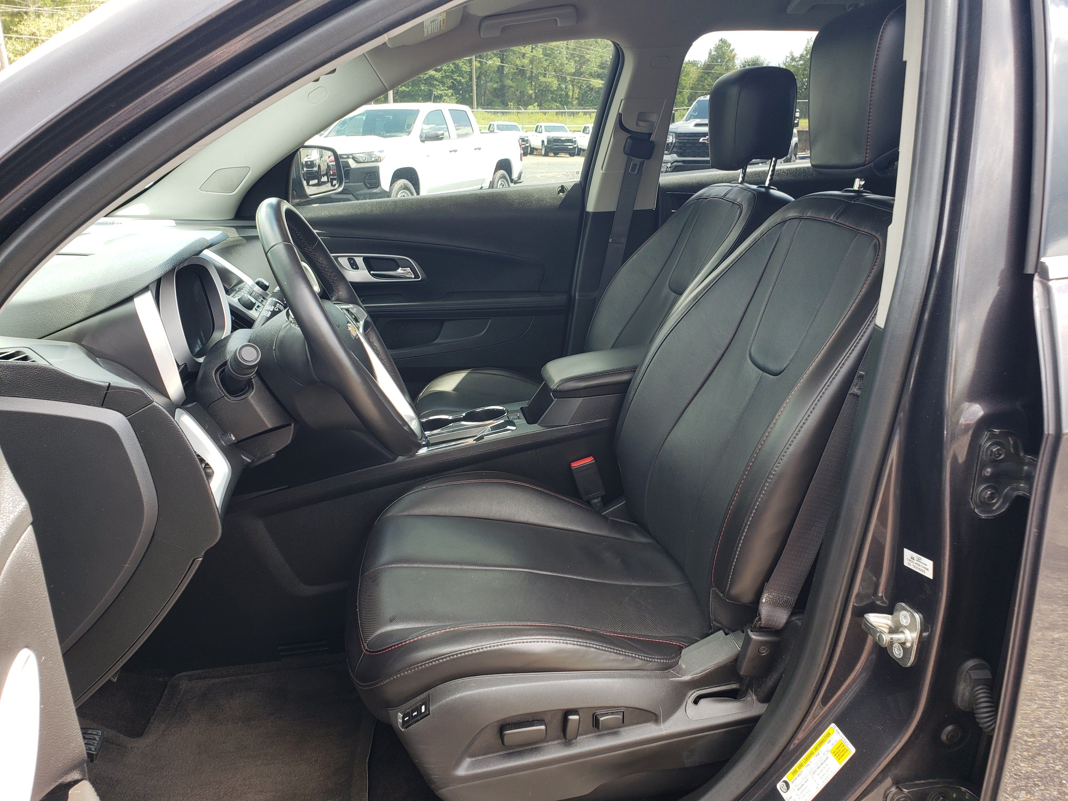 Used 2016 Chevrolet Equinox LTZ w/ Enhanced Convenience Package FWD image 27