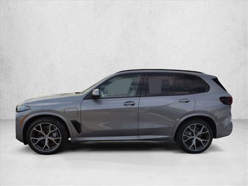 New 2026 BMW X5 xDrive50e w/ Executive Package image 5