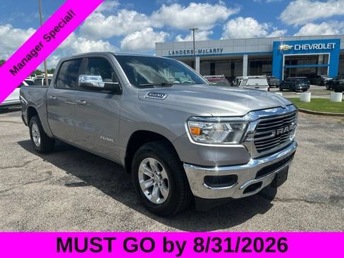 Used 2024 RAM 1500 Laramie AWD/4WD image 1