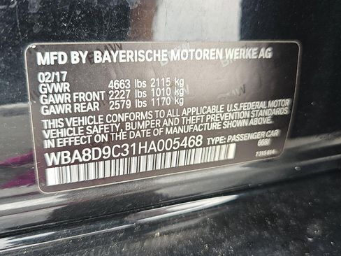 Used 2017 BMW 330i xDrive Sedan w/ Premium Package AWD/4WD image 18