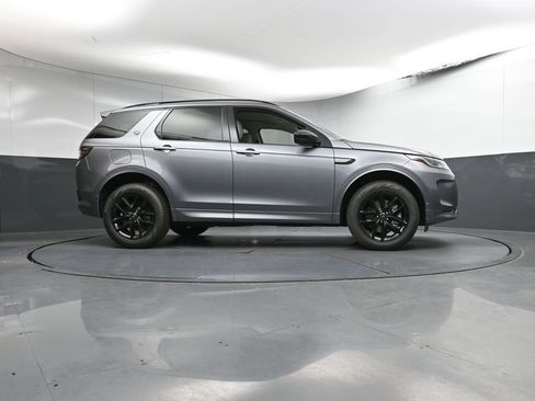 New 2025 Land Rover Discovery Sport S image 28