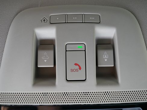 Certified 2024 Nissan Ariya AWD image 33