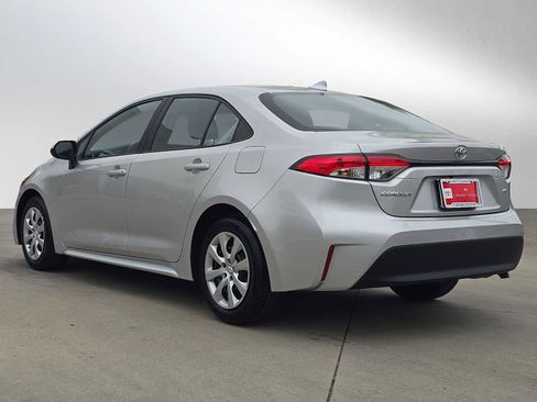 Certified 2025 Toyota Corolla LE FWD image 5