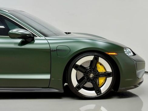 Used 2025 Porsche Taycan Turbo S w/ Premium Package AWD/4WD image 16