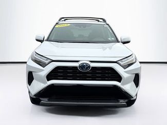 Used 2023 Toyota RAV4 SE video 2
