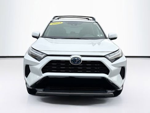 Used 2023 Toyota RAV4 SE image 2