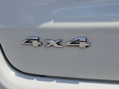 Used 2018 Jeep Compass Limited w/ Navigation Group AWD/4WD image 8