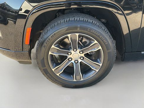 Used 2022 Jeep Grand Wagoneer Series I image 44