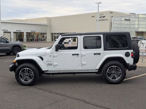 Used 2023 Jeep Wrangler Sahara image 3