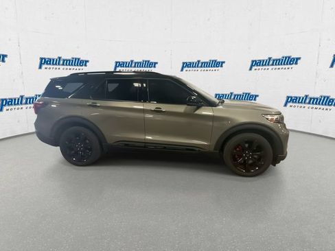 Used 2020 Ford Explorer ST w/ ST High-Performance Pack AWD/4WD image 12