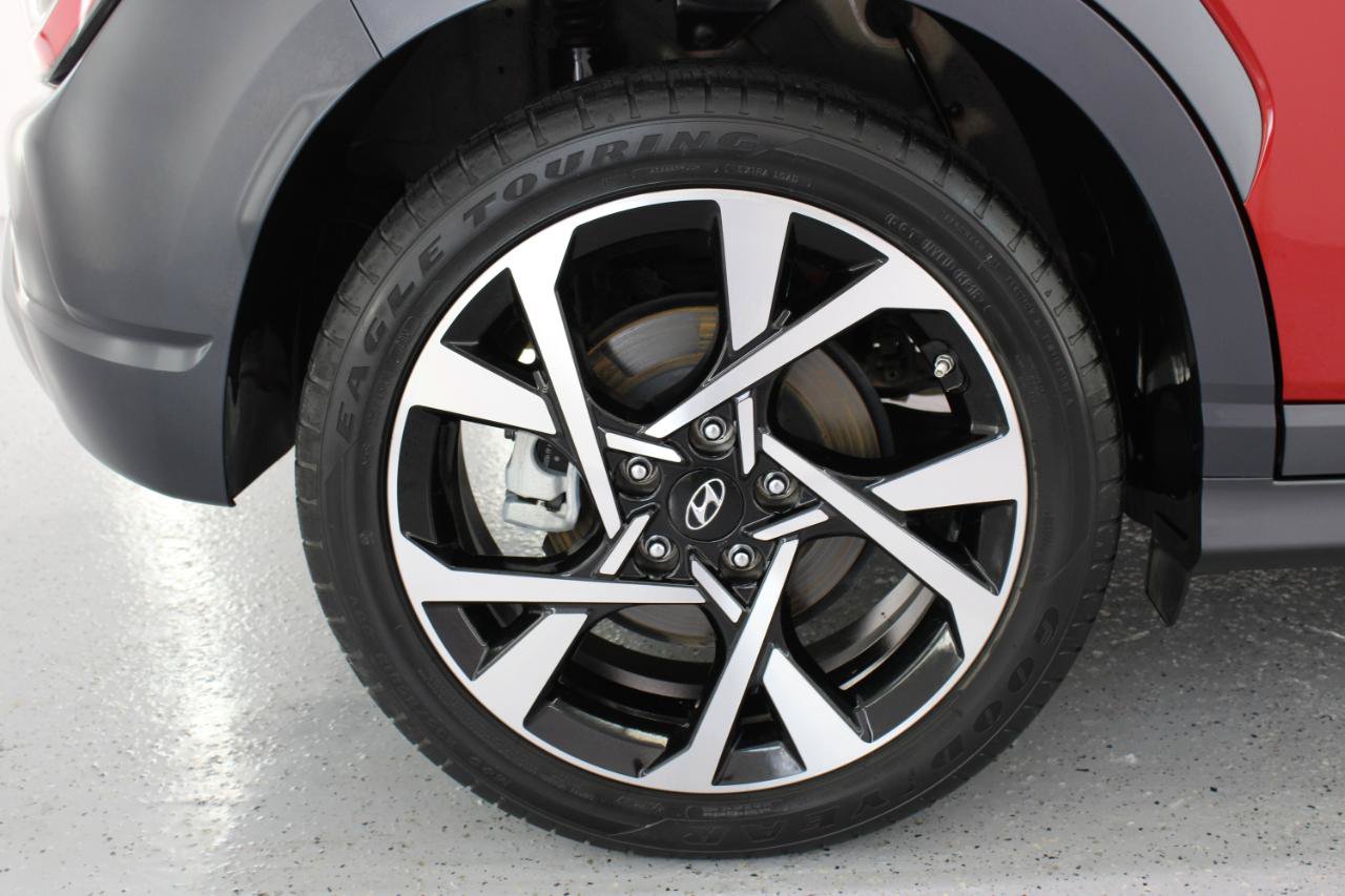 Used 2023 Hyundai Kona Limited AWD/4WD image 80