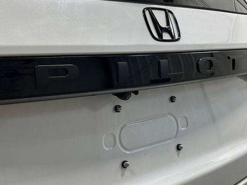 New 2026 Honda Pilot Elite image 6