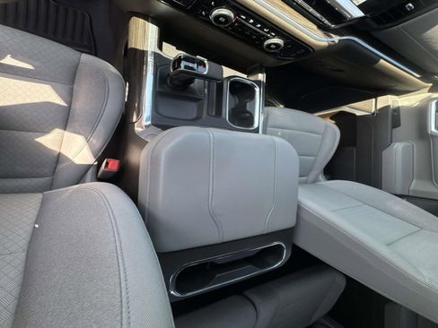 Used 2025 Chevrolet Silverado 1500 LT w/ Z71 Off-Road Package image 24