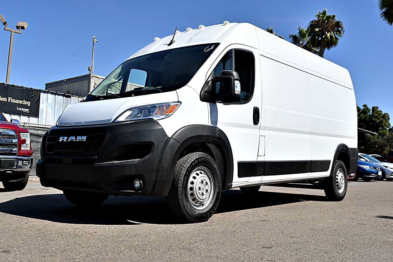 Used 2025 RAM ProMaster 2500 w/ Convenience Group FWD image 1