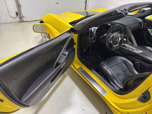 Used 2014 Chevrolet Corvette Stingray Convertible w/ 2LT Preferred Equipment Group image 16