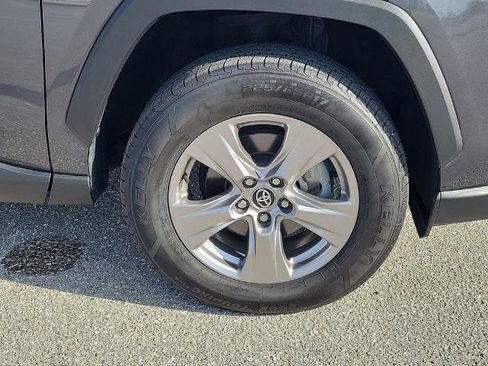 Used 2023 Toyota RAV4 XLE w/ Convenience Package image 7