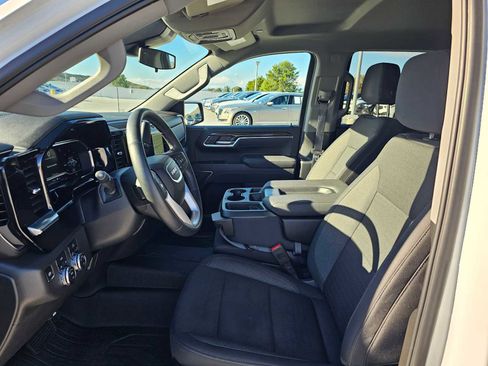 Used 2025 GMC Sierra 1500 SLE w/ Preferred Package image 22
