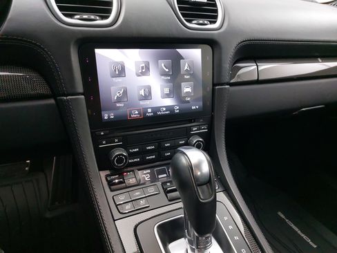 Used 2018 Porsche 718 Cayman GTS image 18