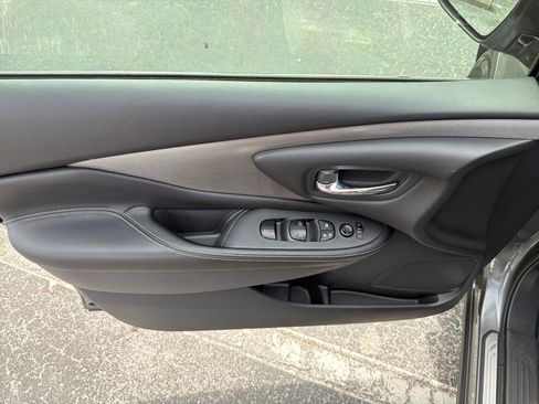 Used 2022 Nissan Murano S AWD/4WD image 19